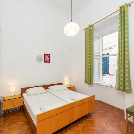 Two Stars Two Beds Downtown - One-bedroom Apartamento